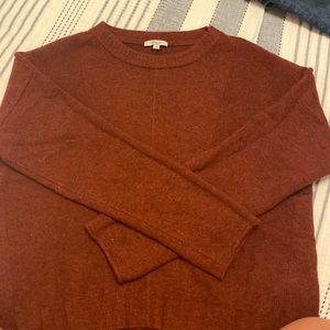 Rails sweater , super soft